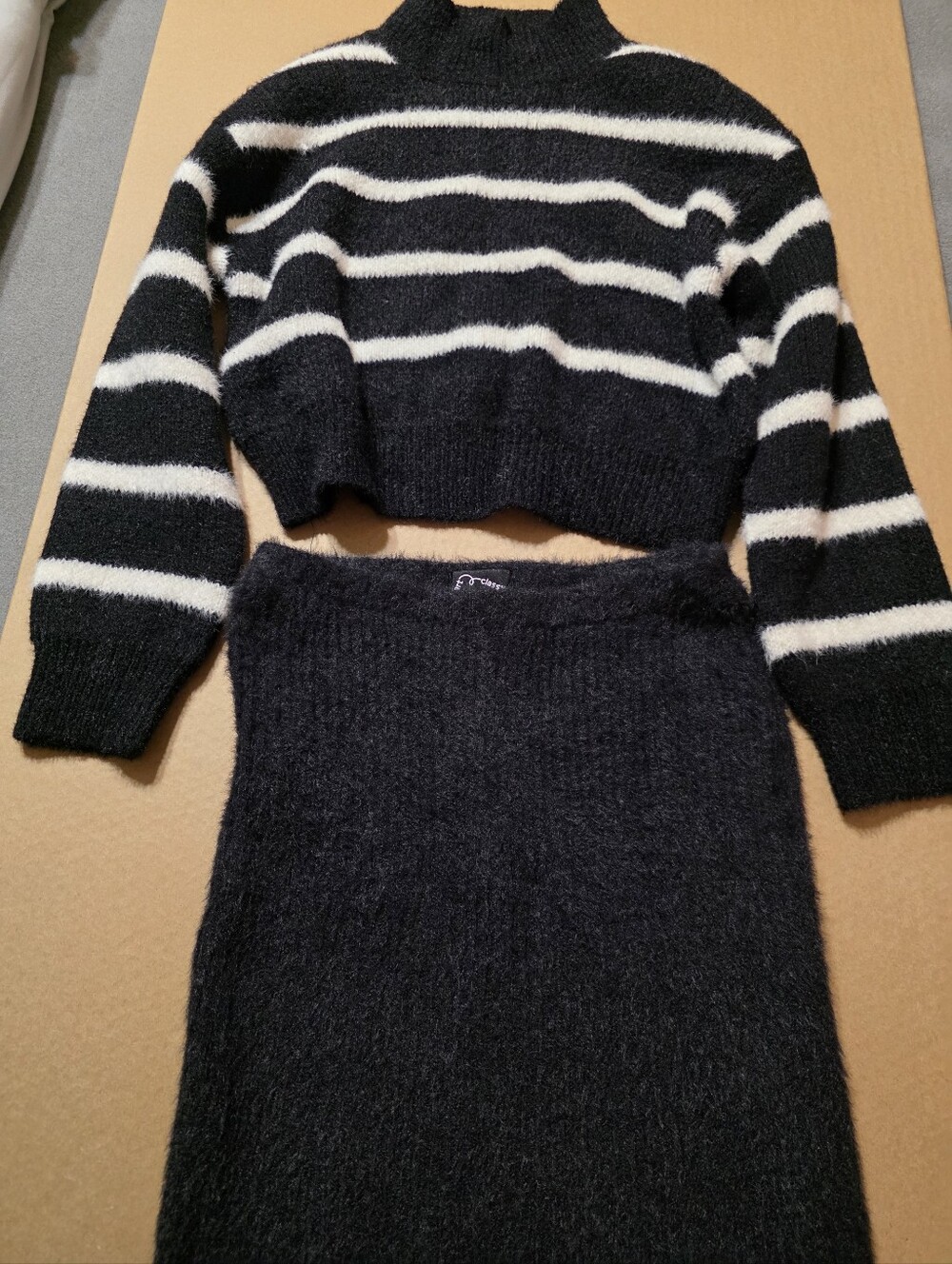 Girl' S art class Black & White Striped Cropped Turtleneck Sweater Skirt Set